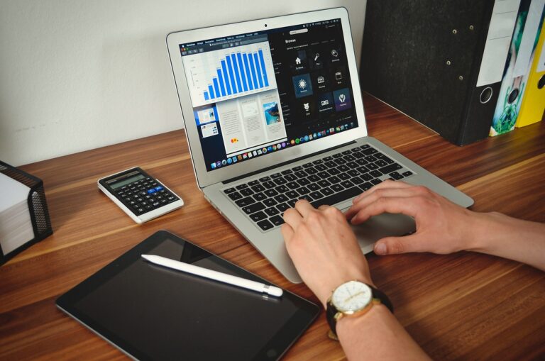 COMO CONFIGURAR UN RELOJ TACTIL