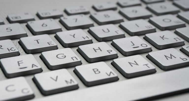 COMO CONFIGURAR EL TECLADO DE MI COMPUTADORA