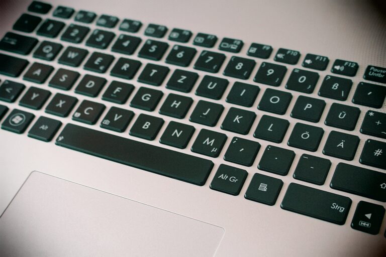 COMO CONFIGURAR UN TECLADO INGLES A ESPAÑOL
