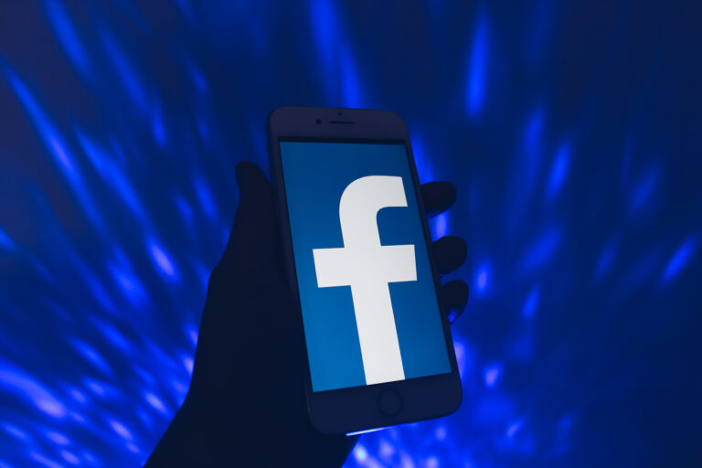 CÓMO PUEDO CONFIGURAR MI CUENTA DE FACEBOOK